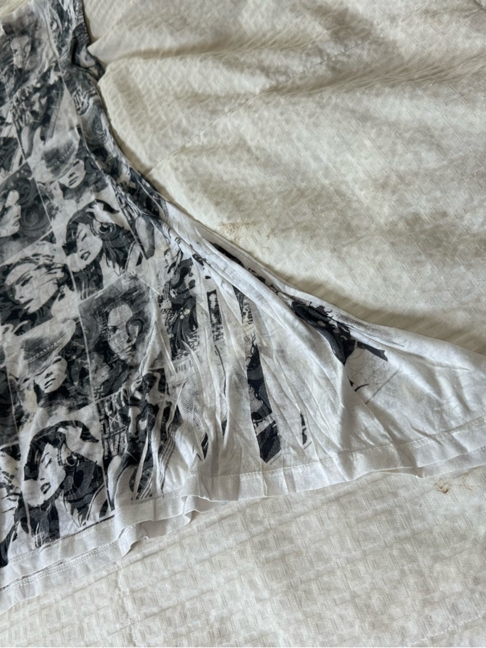 Papaya Black & White Graphic Fringe Tunic - Picture 2 of 6